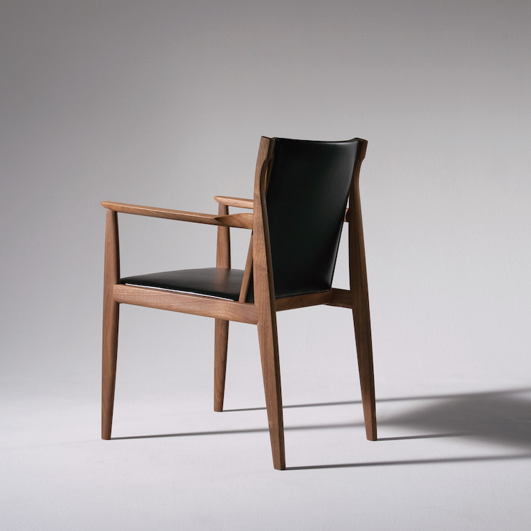 クロード 1607 アームチェア CLAUDE 1607 ARMCHAIR(15332) - リッツ