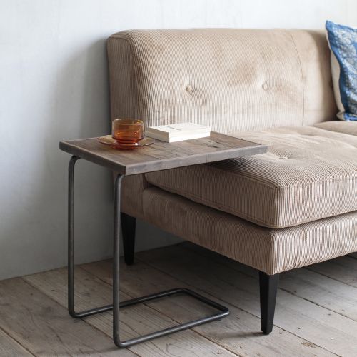 可愛いクリスマスツリーやギフトが サイドテーブル テーブル おしゃれ パイン古材 サイドテーブル Labelians Fr