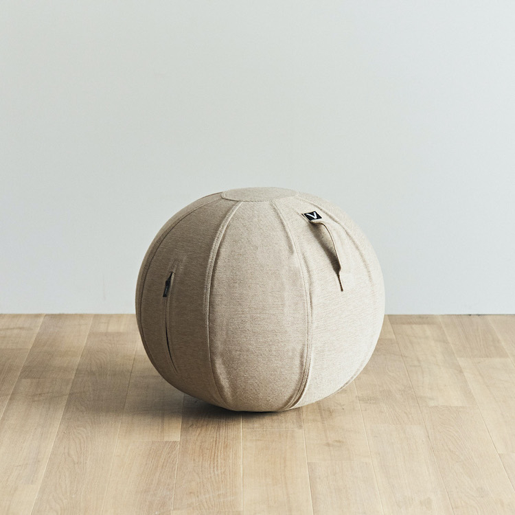 インテリアに馴染む 絵になるバランスボール Vivora Sitting Ball リグナセレクションのソファ おしゃれな 家具通販 インテリアショップ リグナ